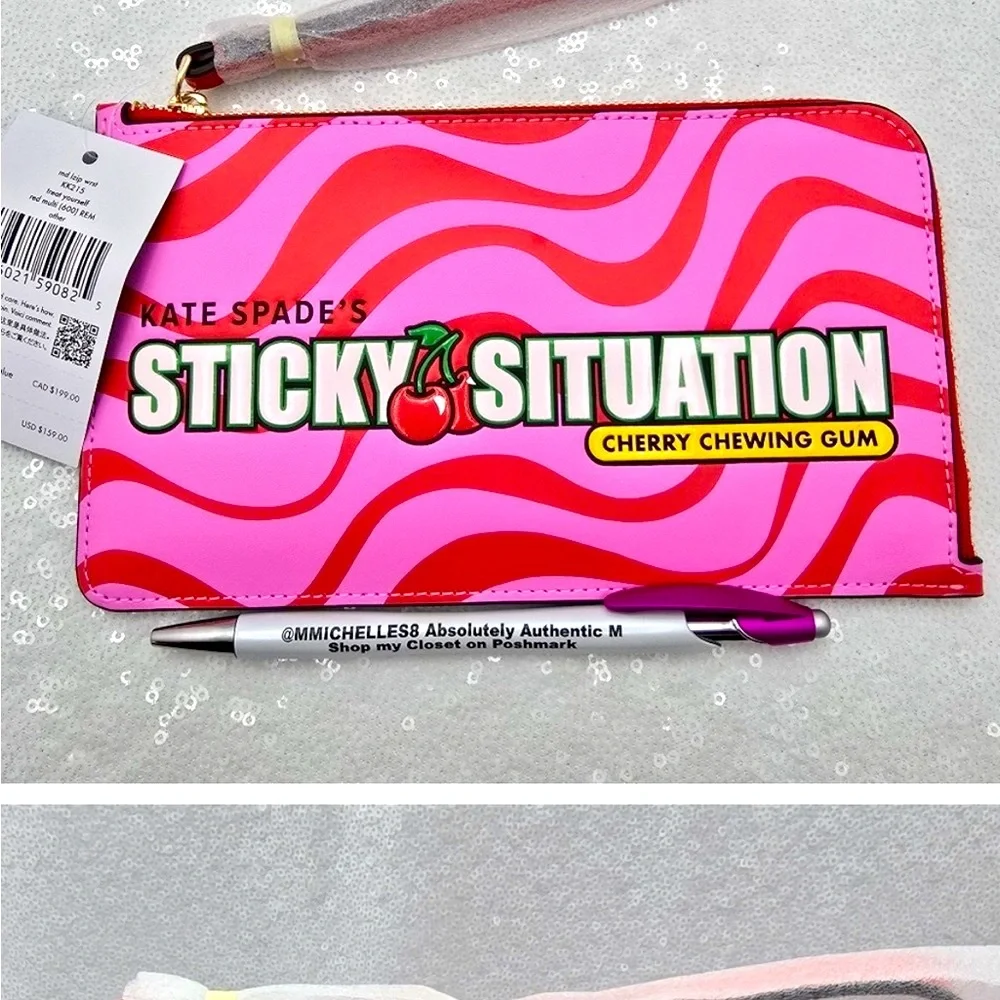Kate Spade Novelty Bubble Gum L-Zip Wristlet! 🍬🍬